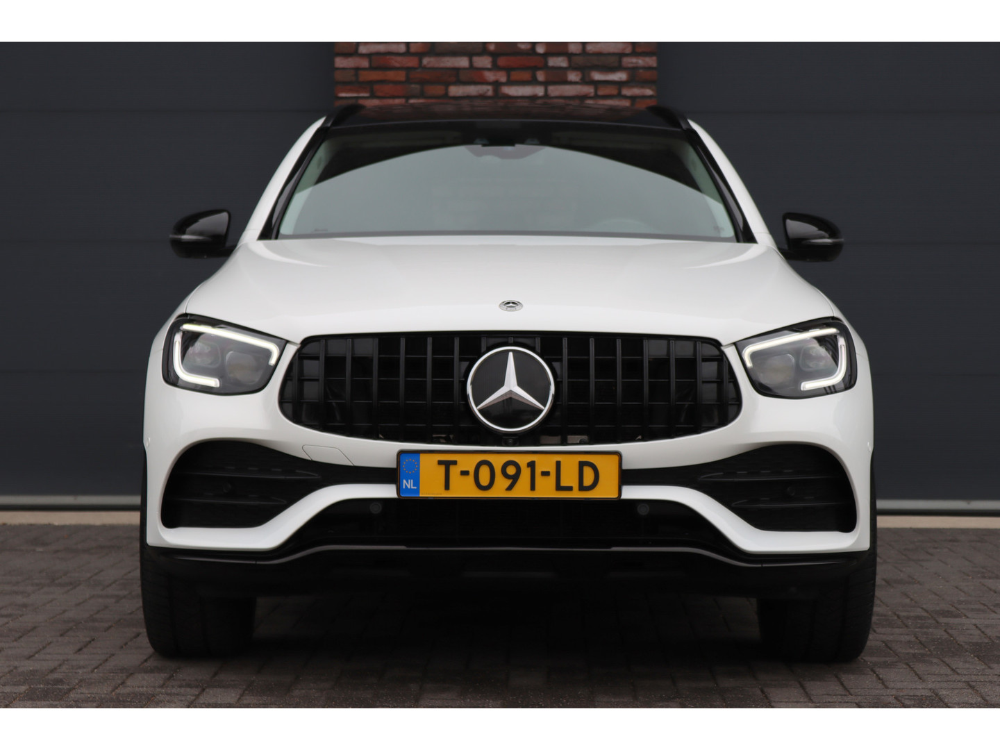 Mercedes-Benz Mercedes-Benz