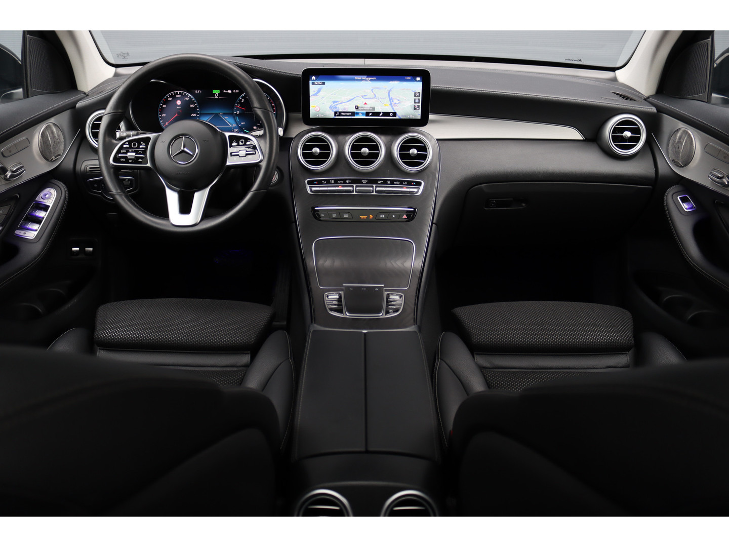 Mercedes-Benz Mercedes-Benz