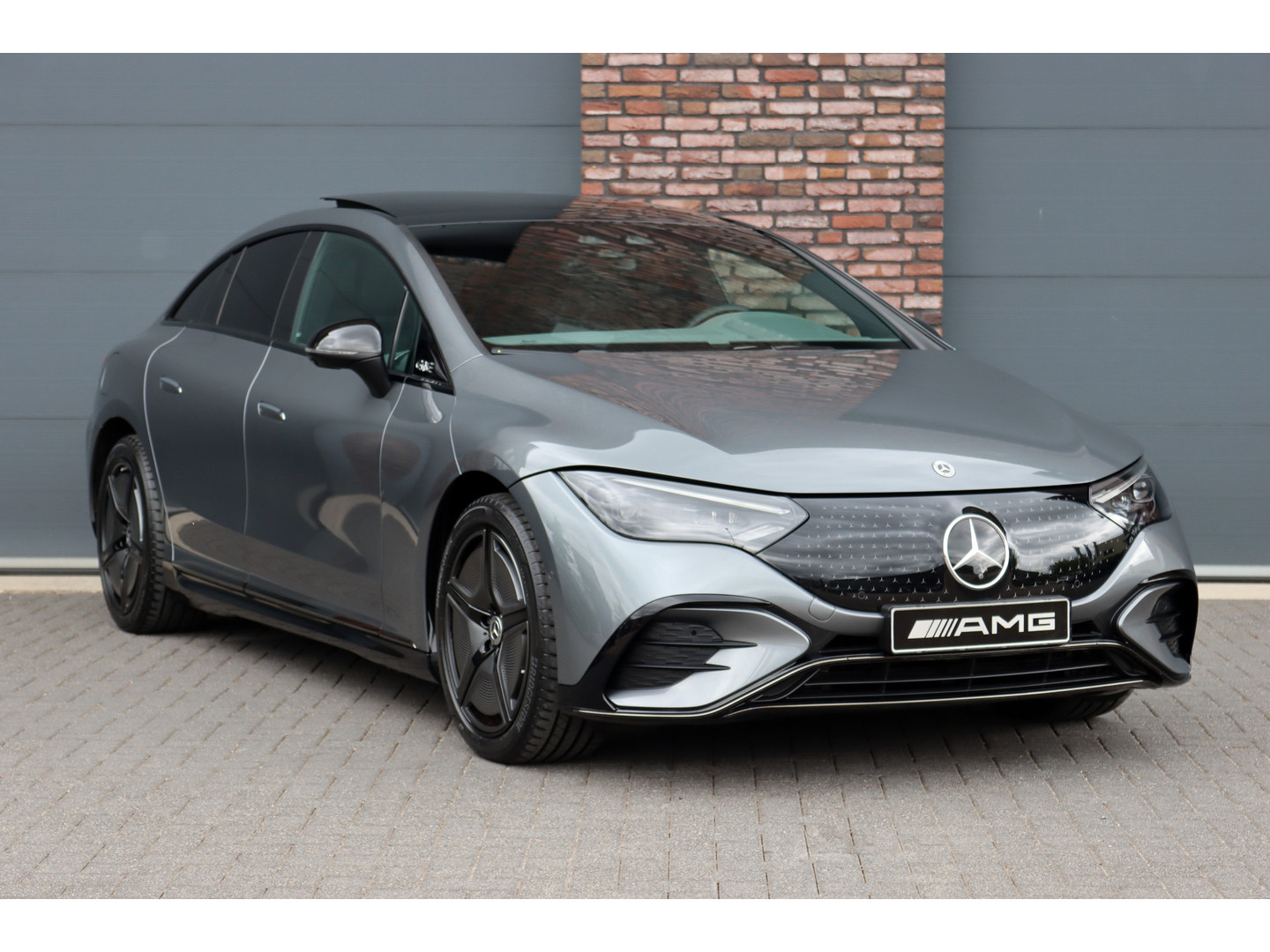 Mercedes-Benz Mercedes-Benz