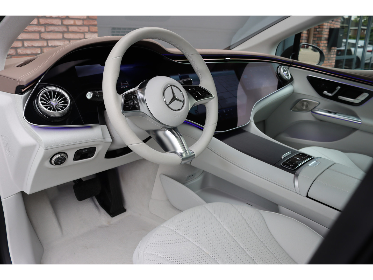 Mercedes-Benz Mercedes-Benz