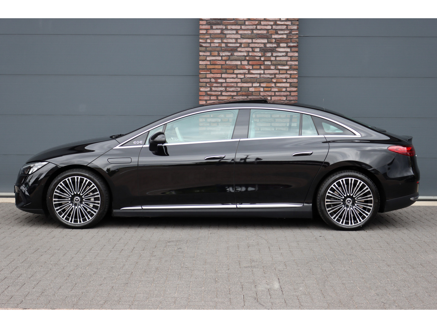 Mercedes-Benz Mercedes-Benz