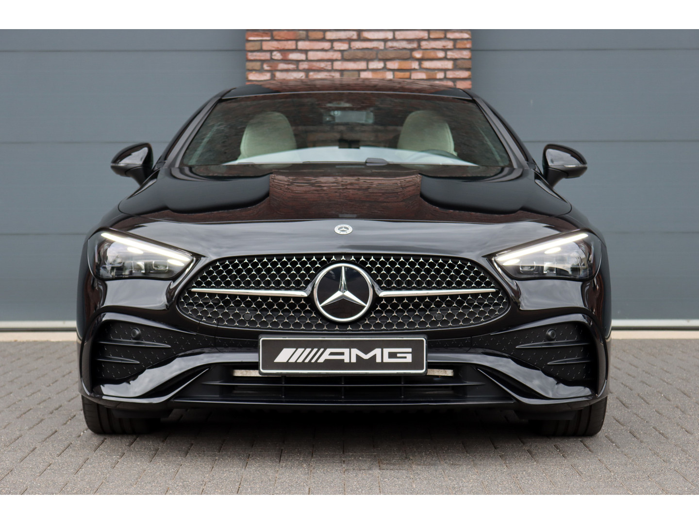 Mercedes-Benz Mercedes-Benz