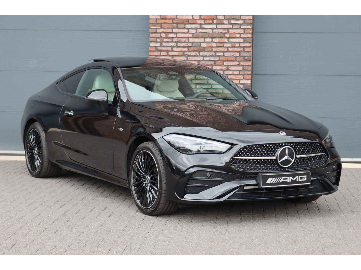 Mercedes-Benz Mercedes-Benz
