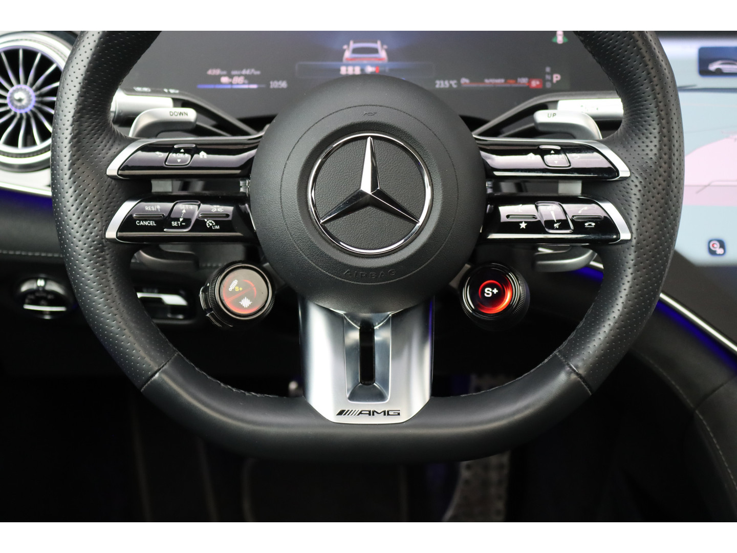 Mercedes-Benz Mercedes-Benz