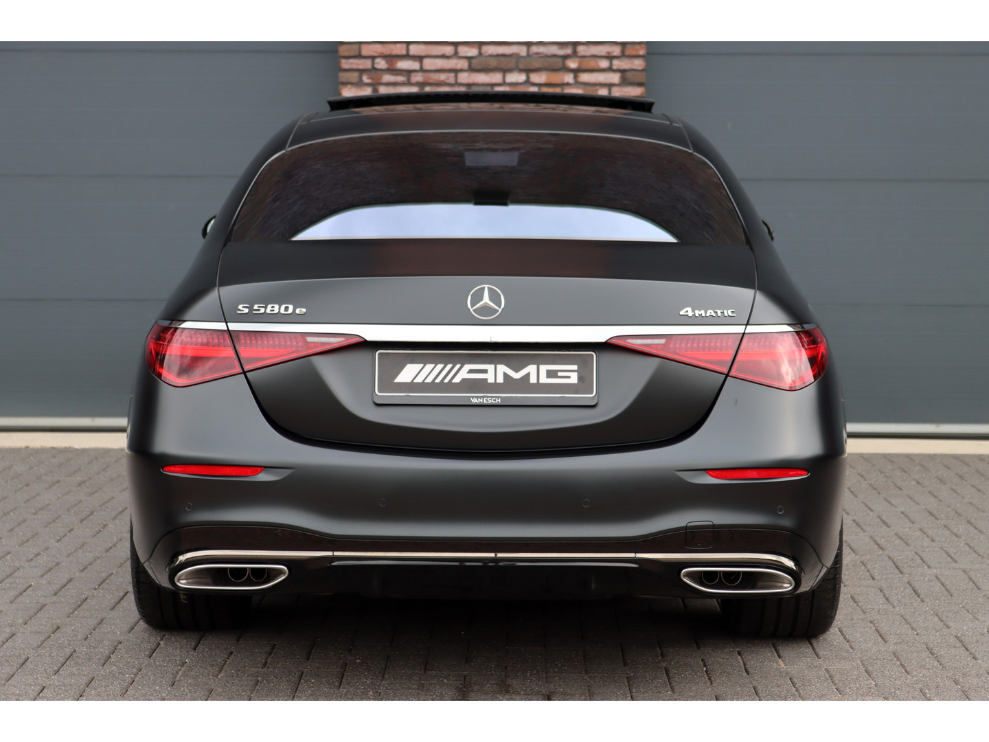 Mercedes-Benz Mercedes-Benz