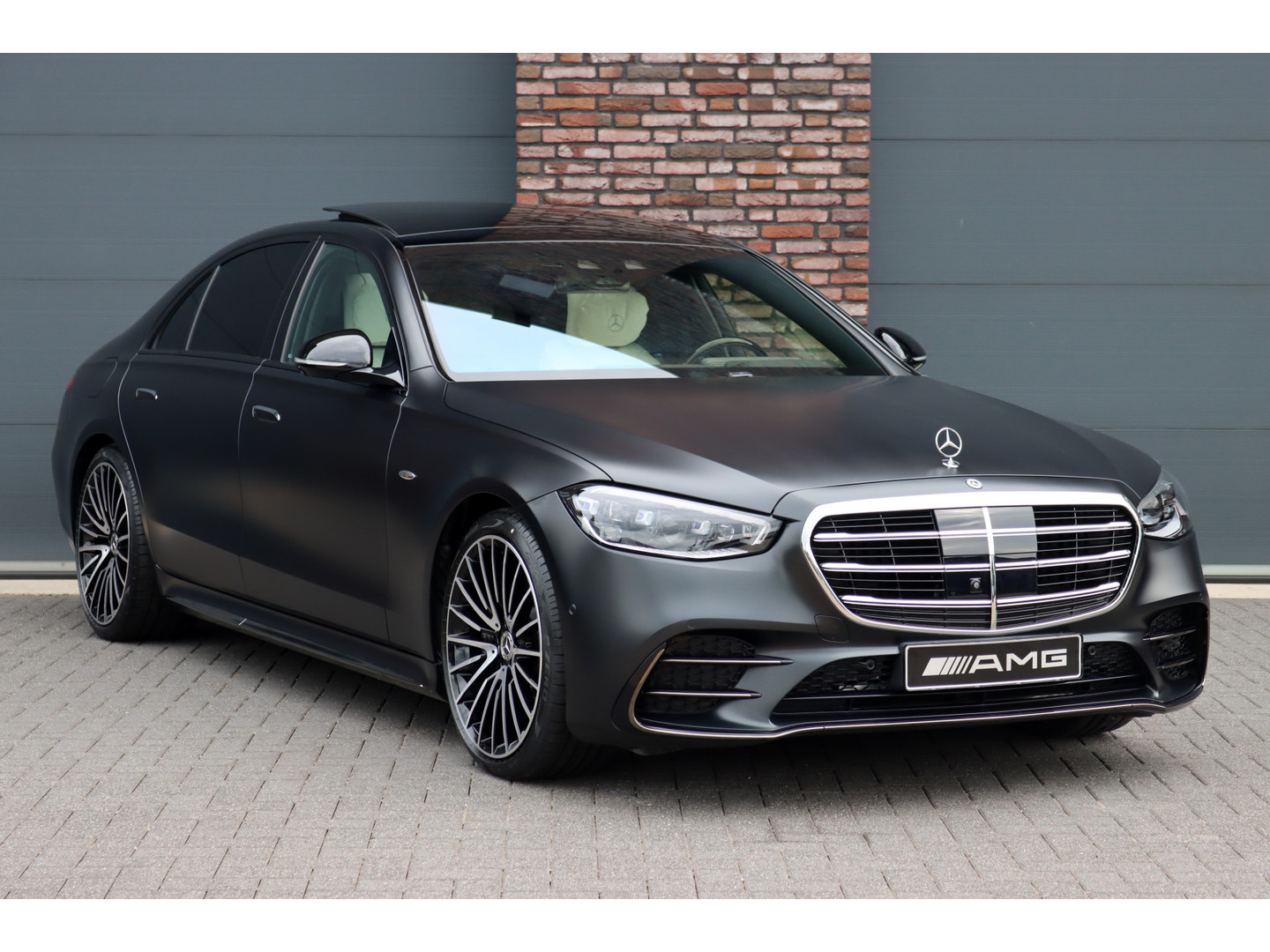 Mercedes-Benz Mercedes-Benz