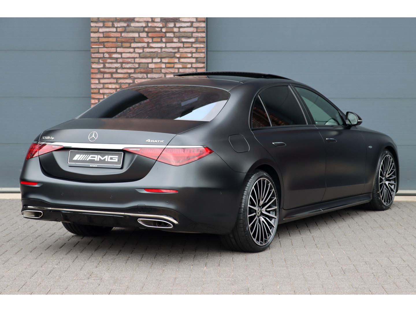 Mercedes-Benz Mercedes-Benz