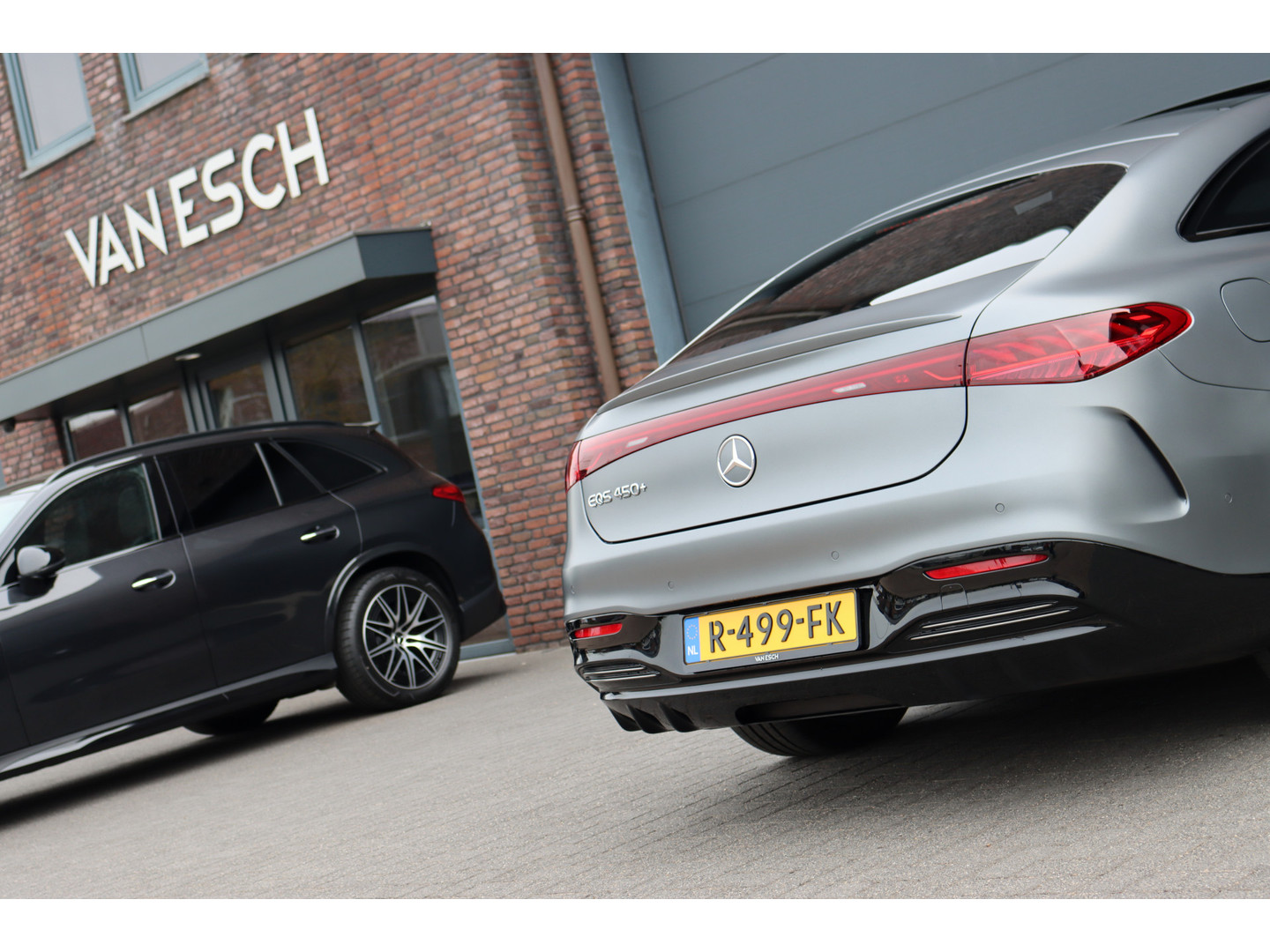 Mercedes-Benz Mercedes-Benz