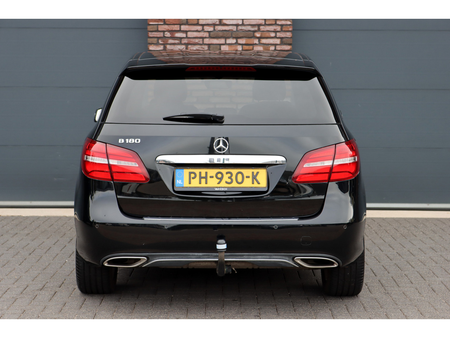 Mercedes-Benz Mercedes-Benz
