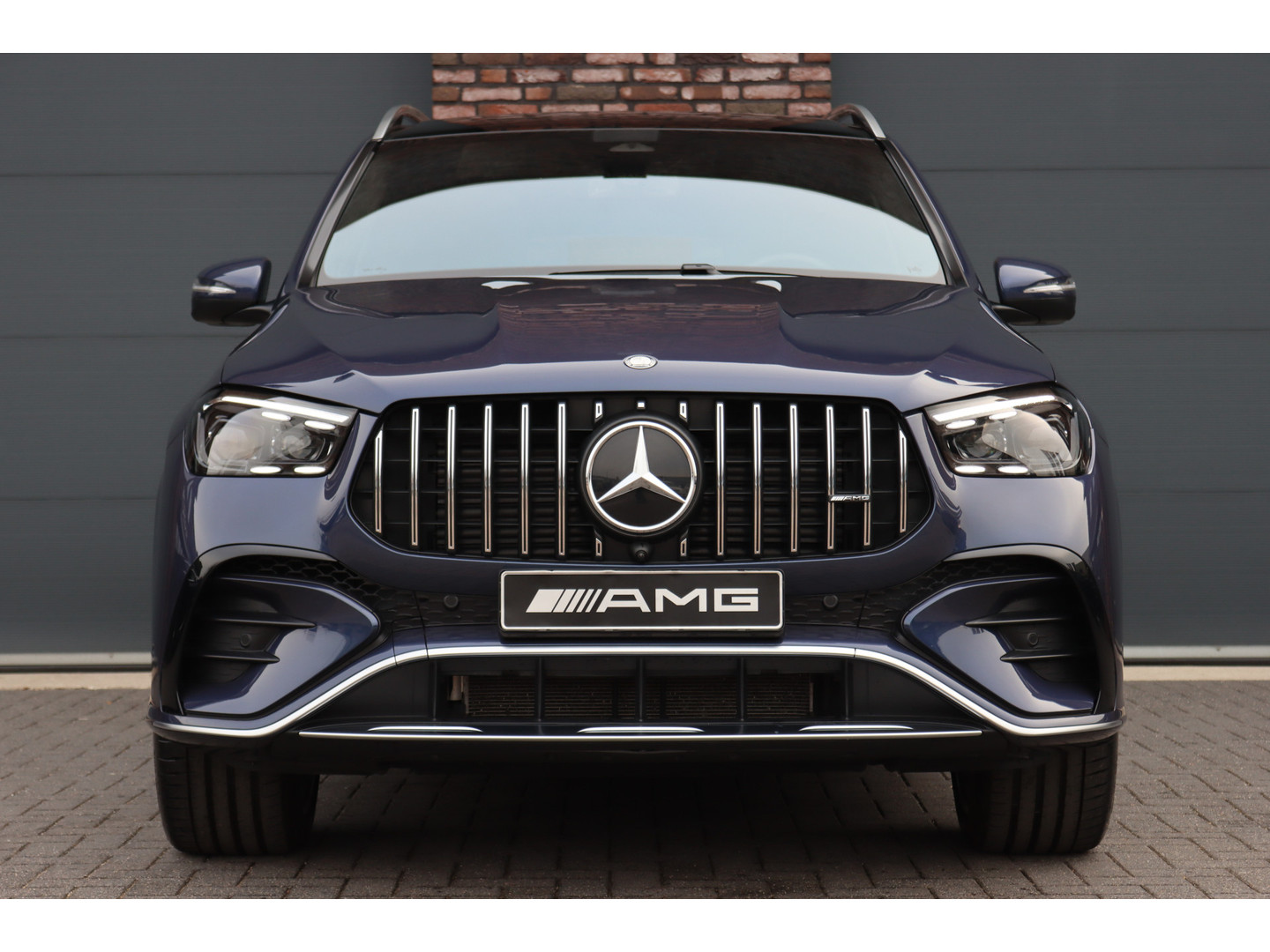Mercedes-Benz Mercedes-Benz