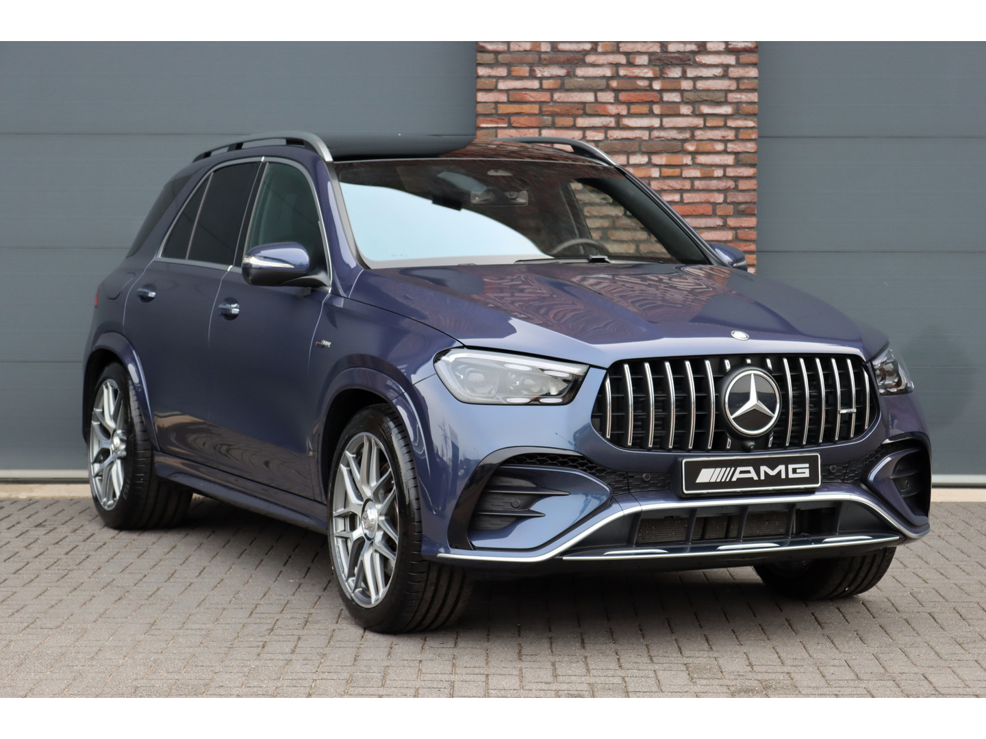 Mercedes-Benz Mercedes-Benz