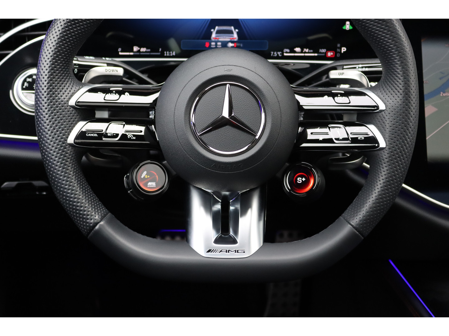 Mercedes-Benz Mercedes-Benz