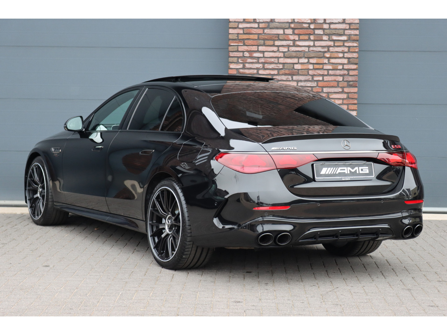 Mercedes-Benz Mercedes-Benz
