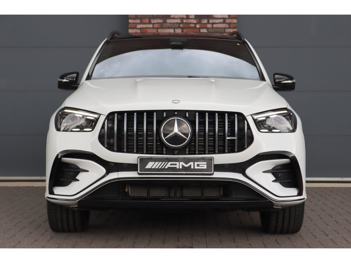 Mercedes-Benz Mercedes-Benz