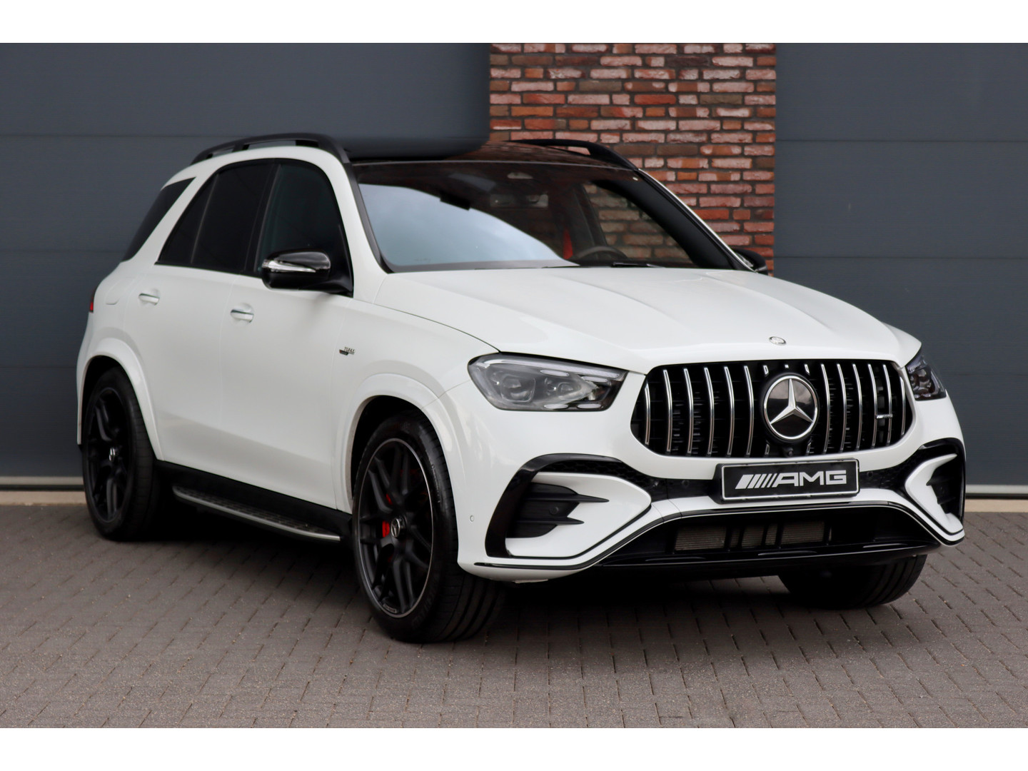 Mercedes-Benz Mercedes-Benz