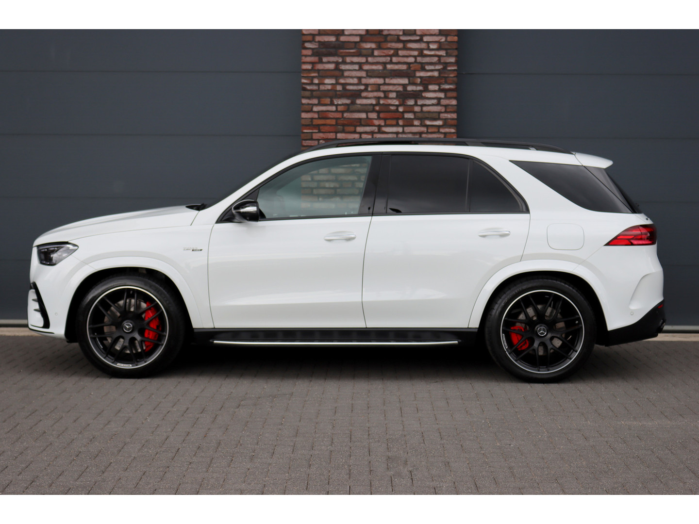 Mercedes-Benz Mercedes-Benz