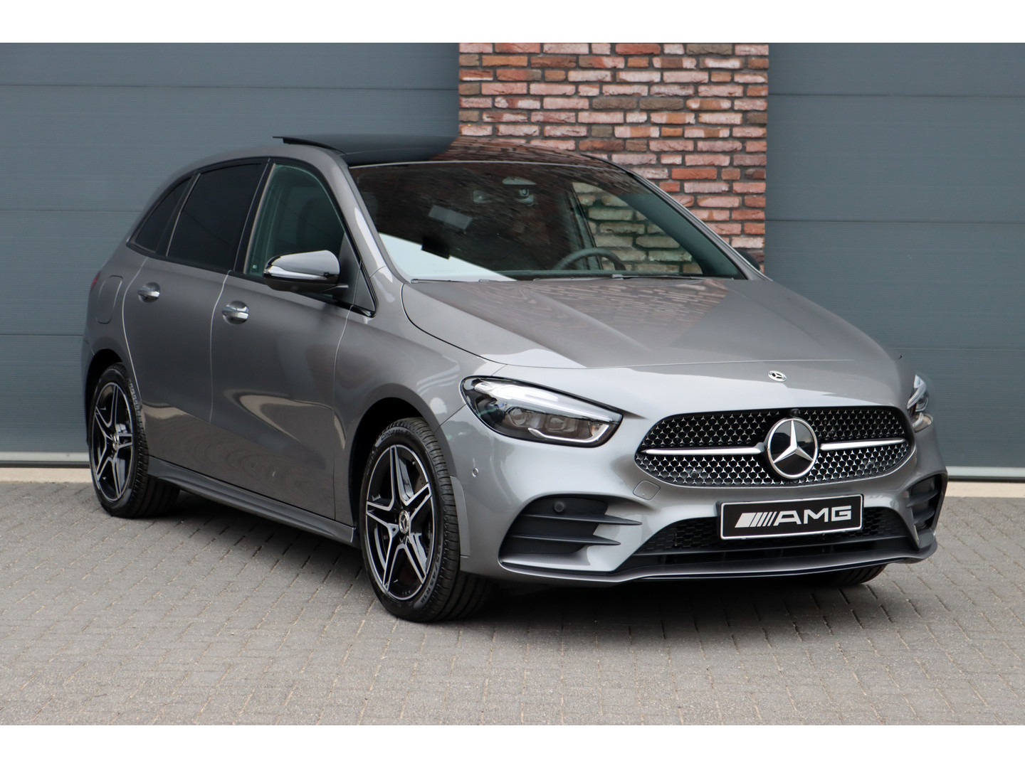 Mercedes-Benz Mercedes-Benz