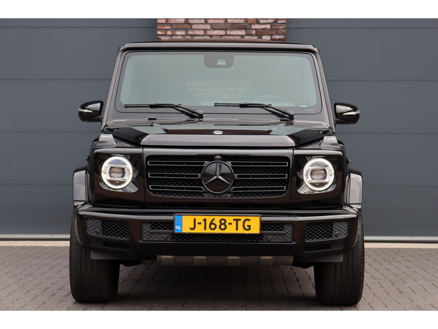 Mercedes-Benz Mercedes-Benz