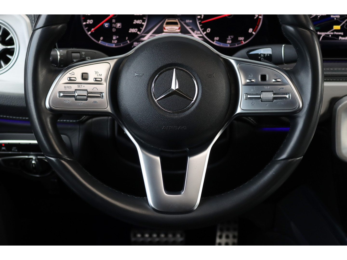 Mercedes-Benz Mercedes-Benz