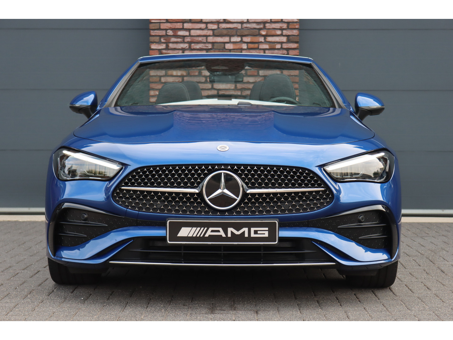 Mercedes-Benz Mercedes-Benz
