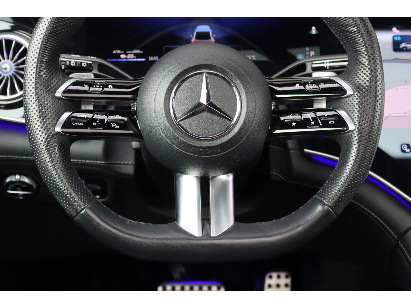 Mercedes-Benz Mercedes-Benz