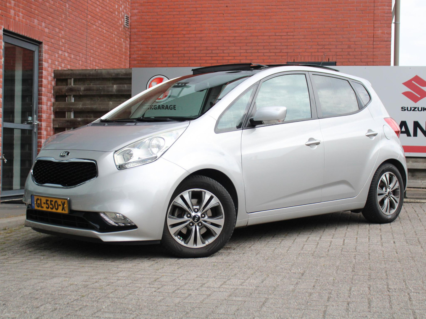 Kia