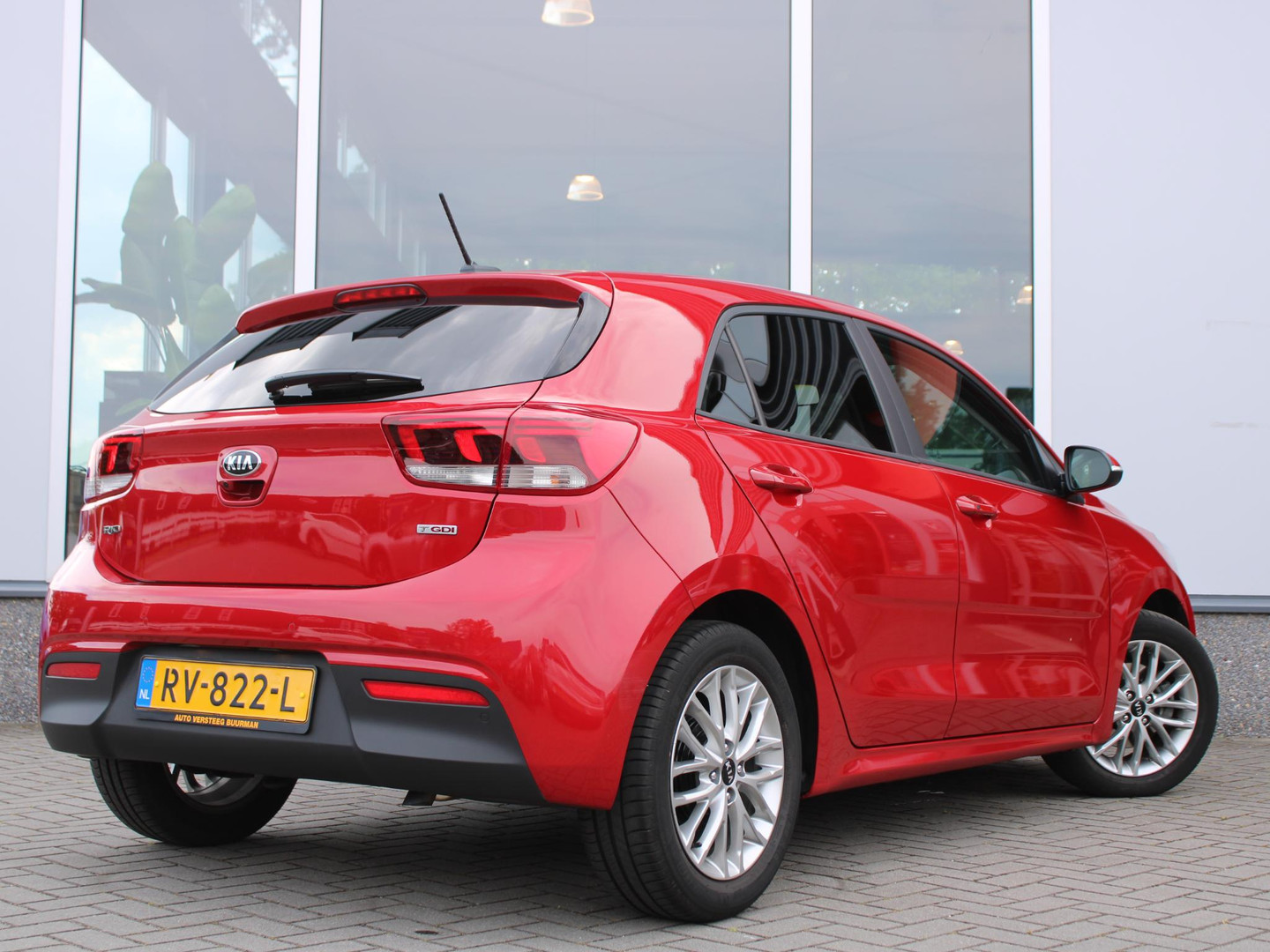 Kia