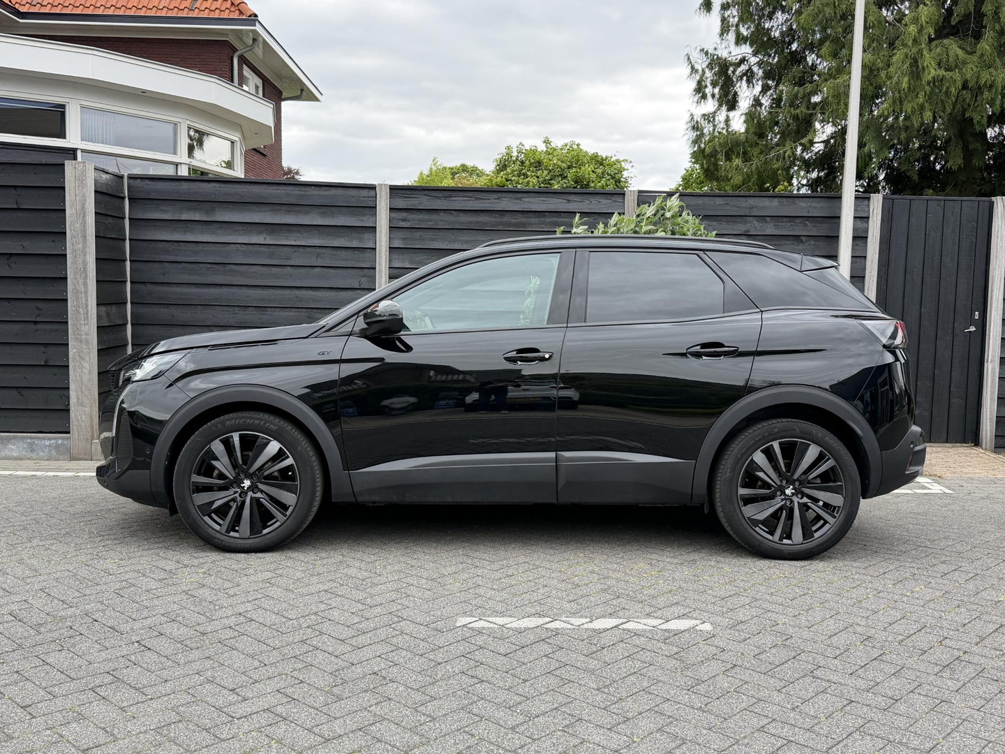 Peugeot