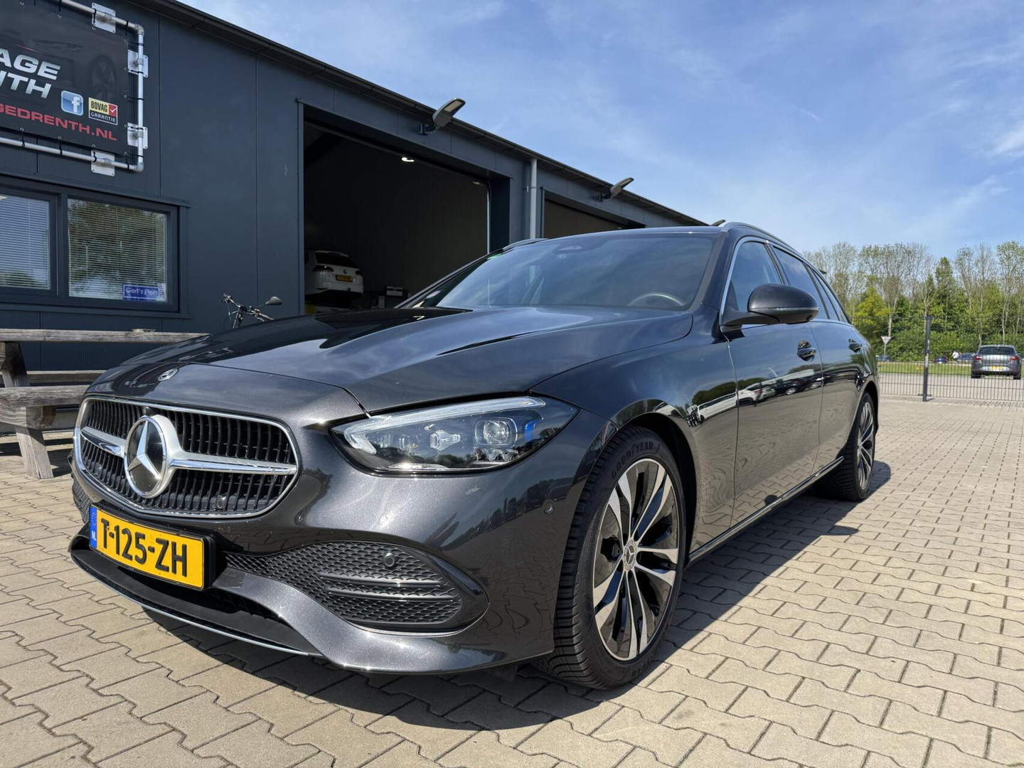 Mercedes-Benz