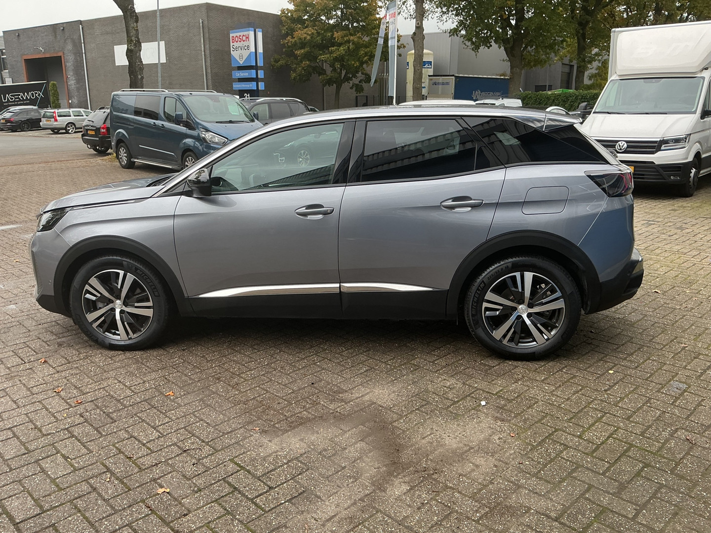 Peugeot