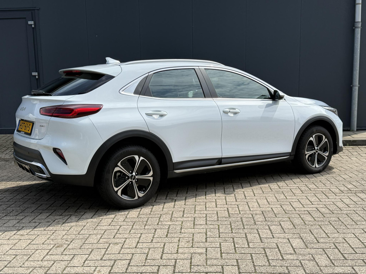 Kia