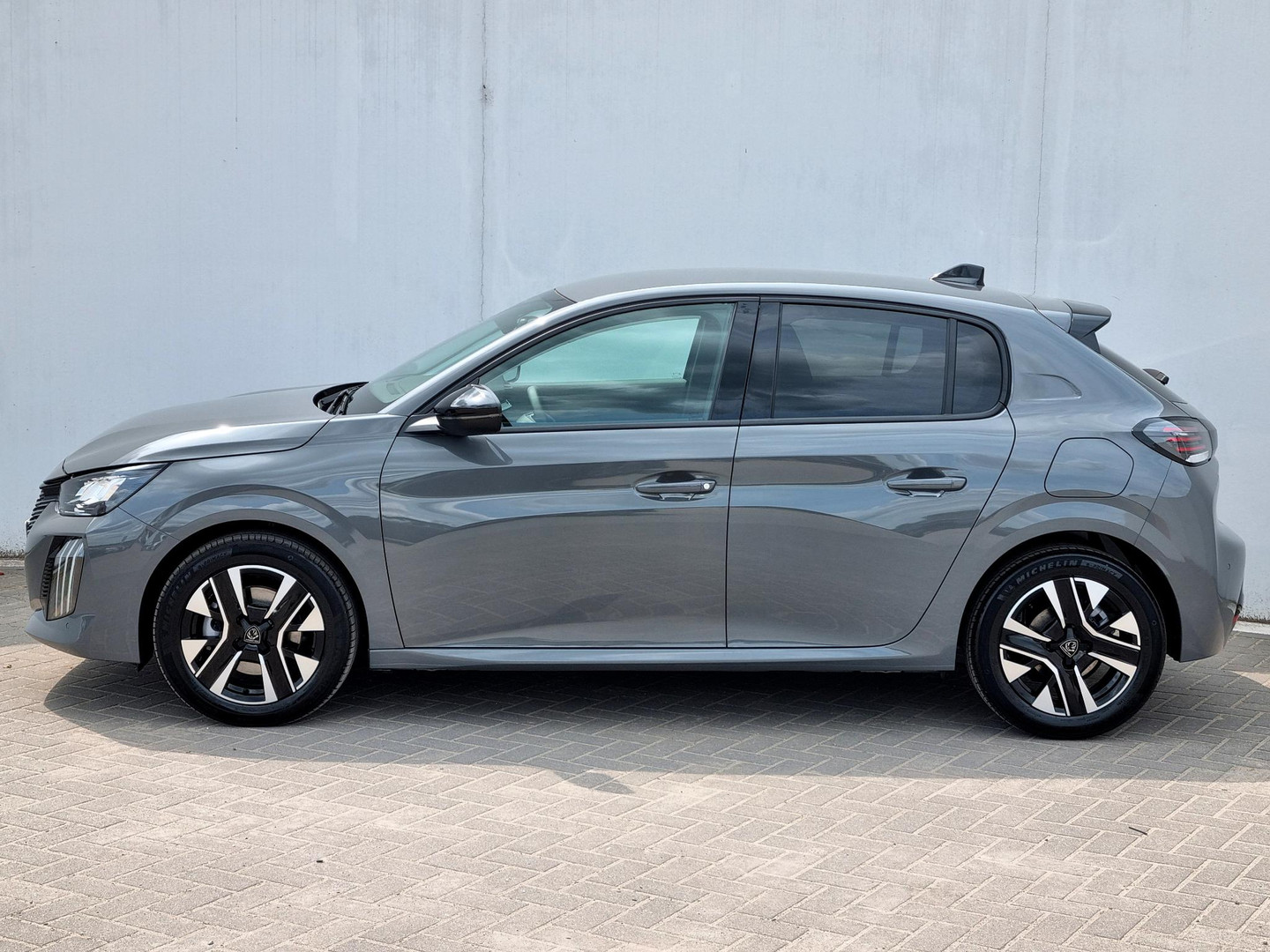 Peugeot Peugeot