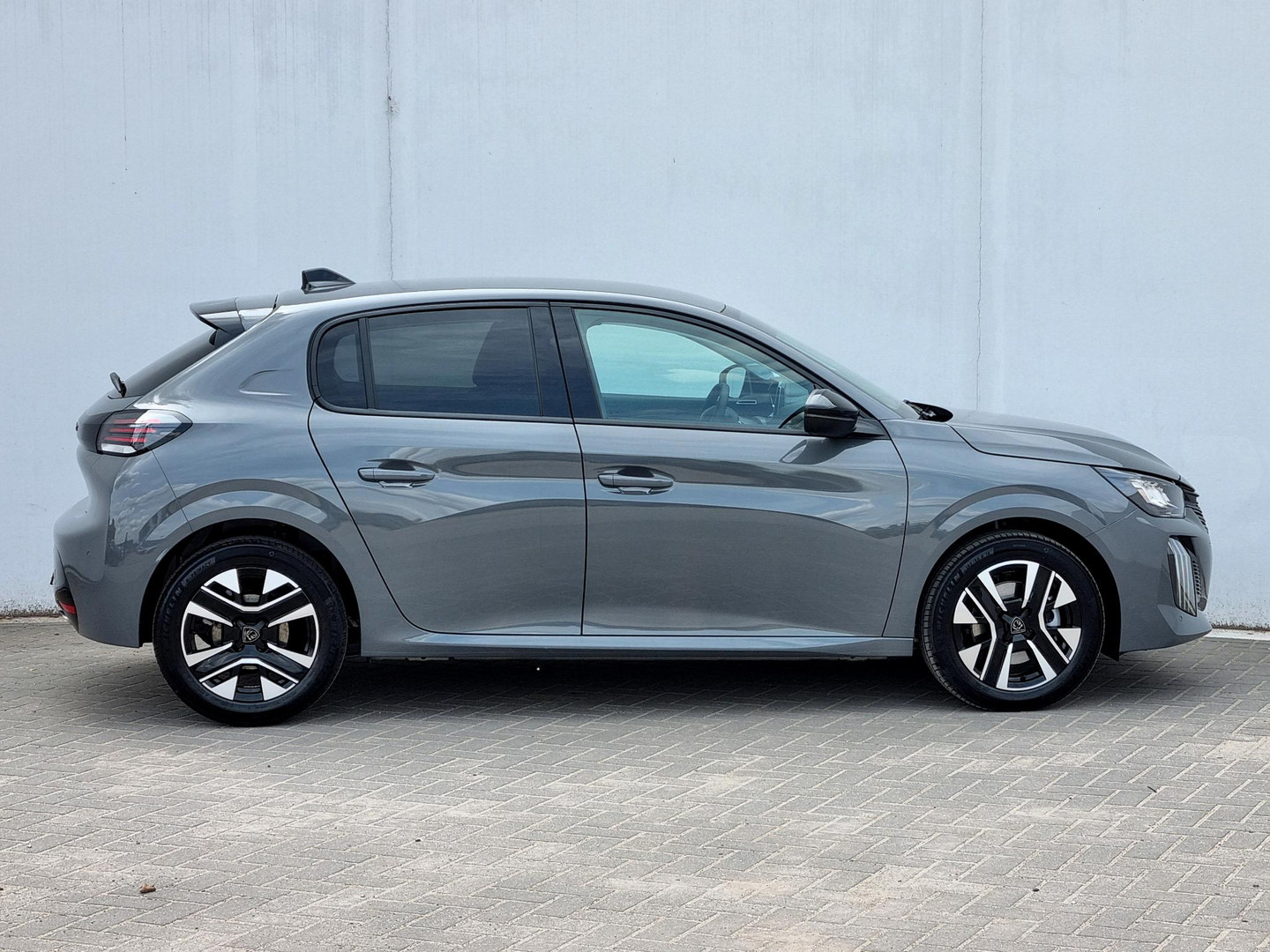 Peugeot Peugeot