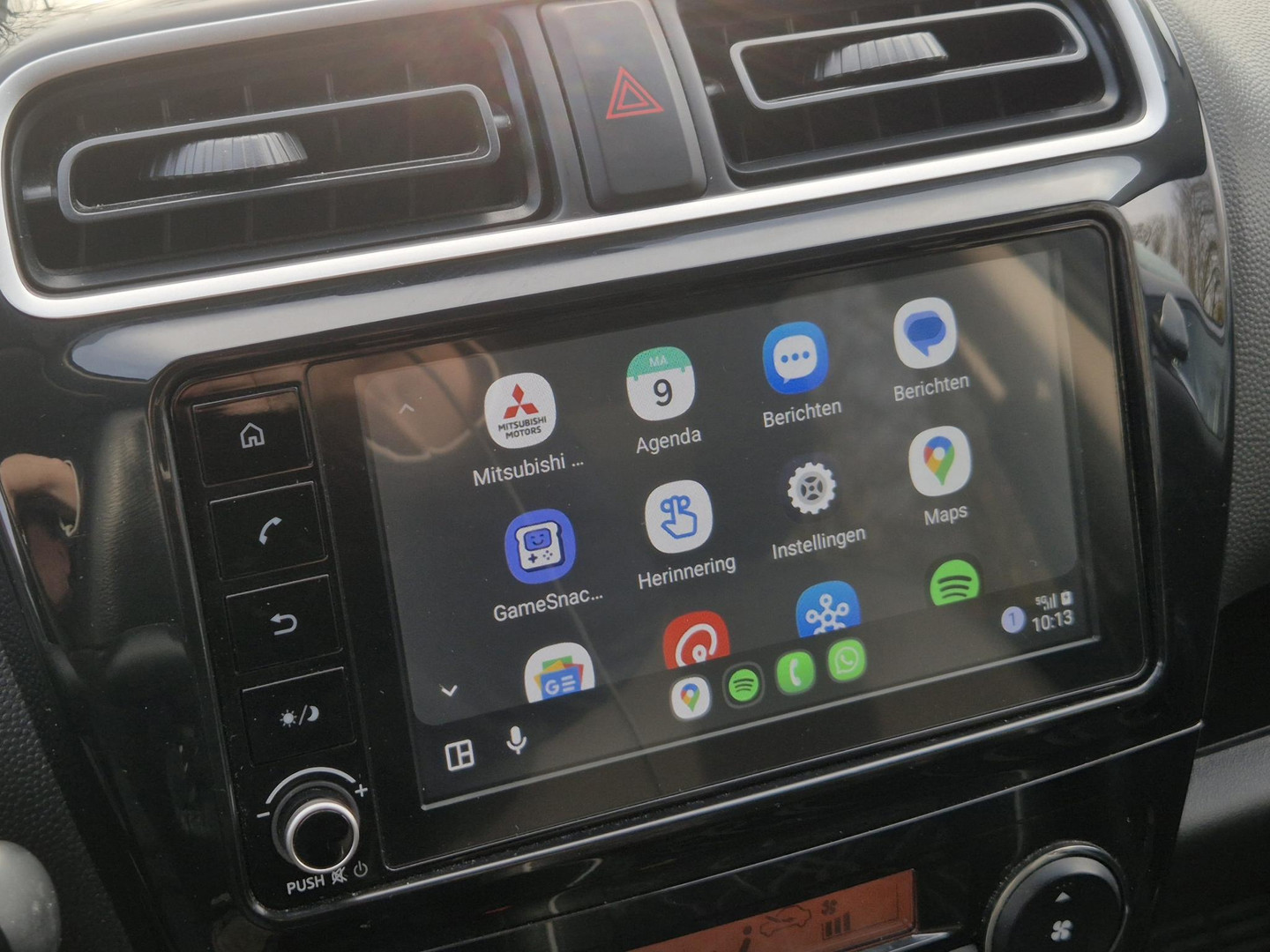 Mitsubishi Mitsubishi