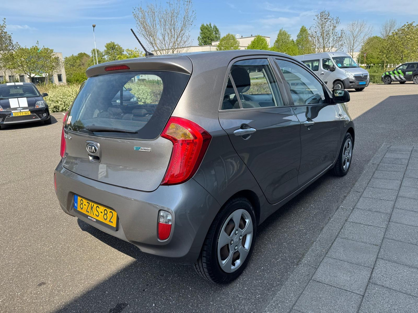Kia