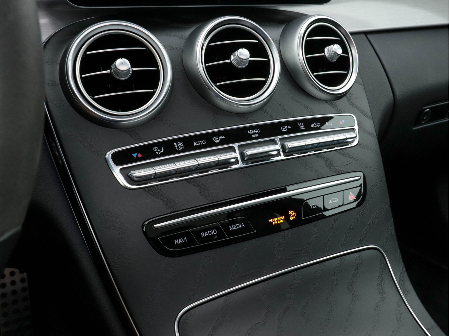 Mercedes-Benz Mercedes-Benz