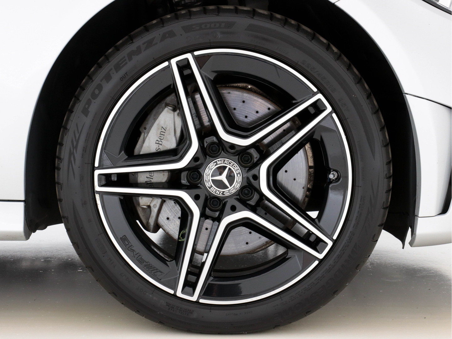 Mercedes-Benz Mercedes-Benz