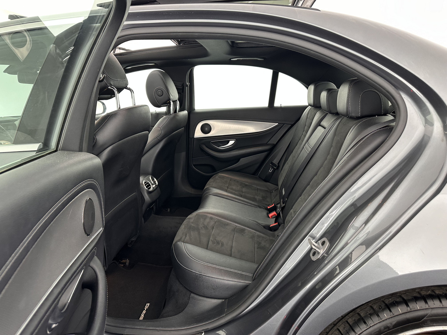 Mercedes-Benz Mercedes-Benz