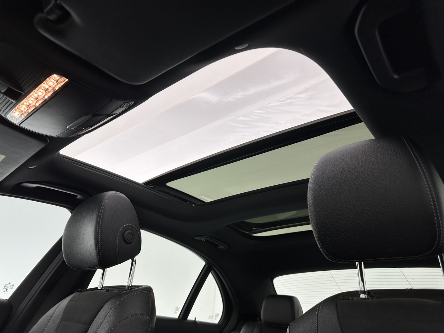 Mercedes-Benz Mercedes-Benz