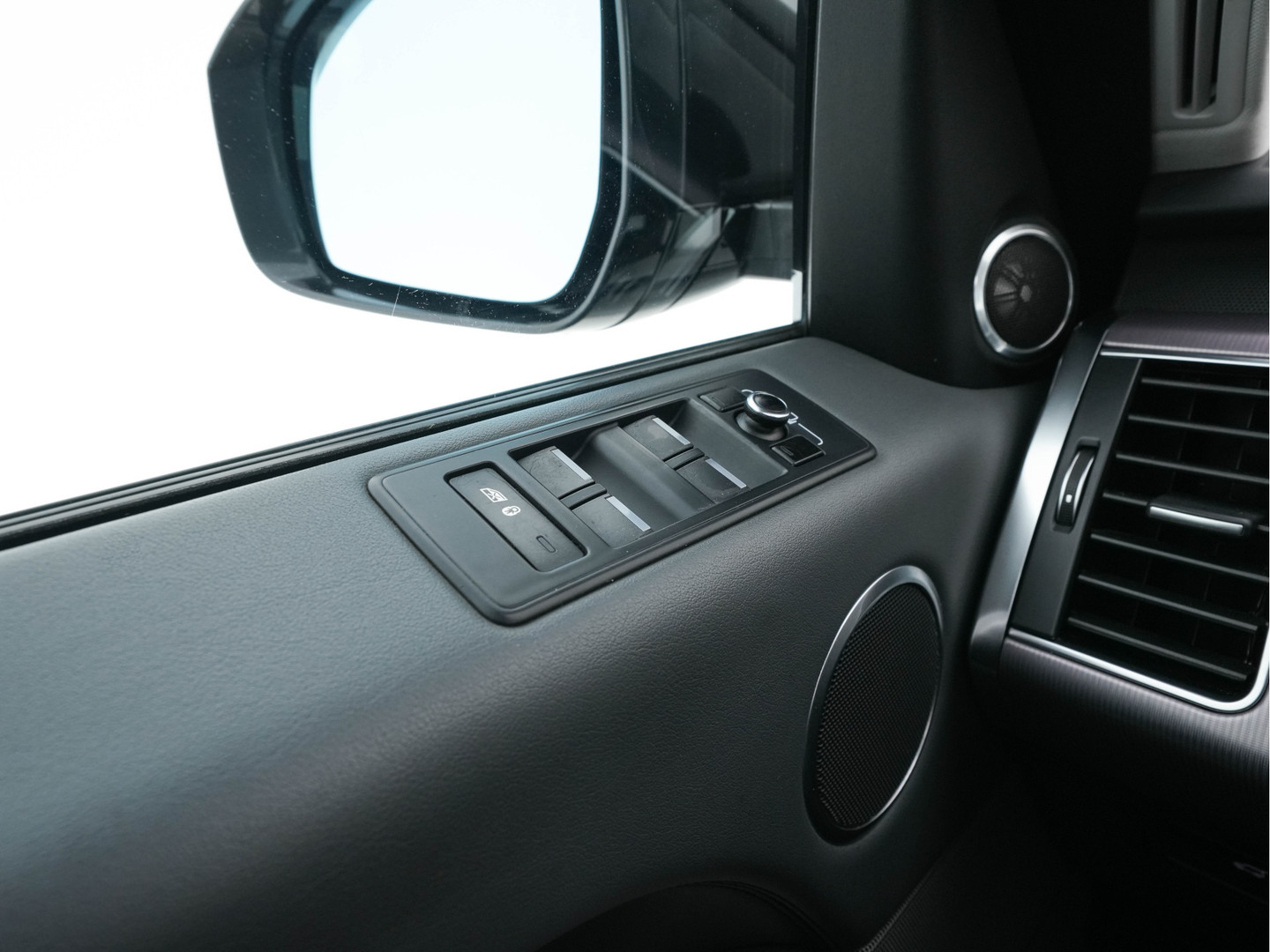 Land Rover Land Rover