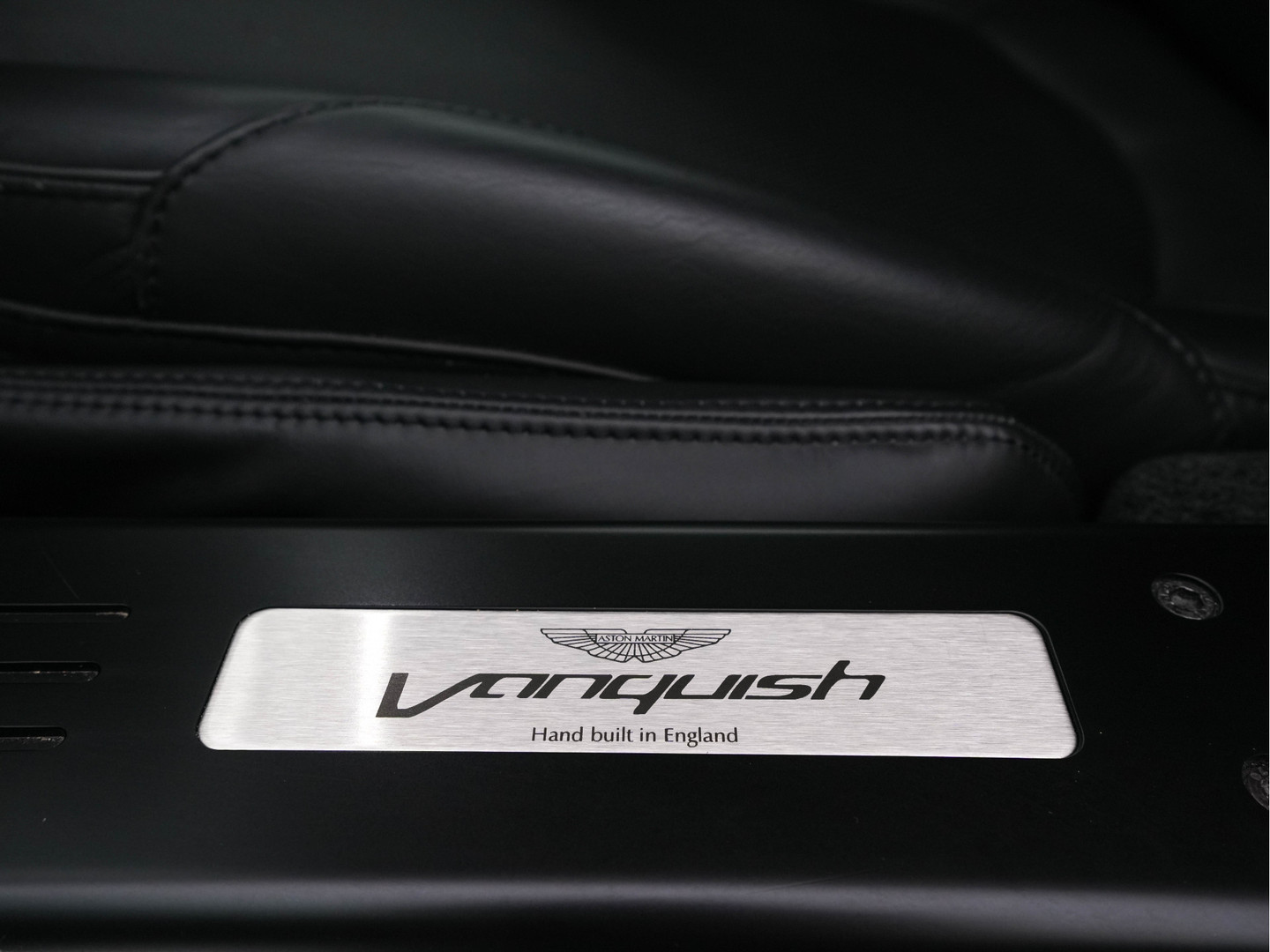 Aston Martin Aston Martin