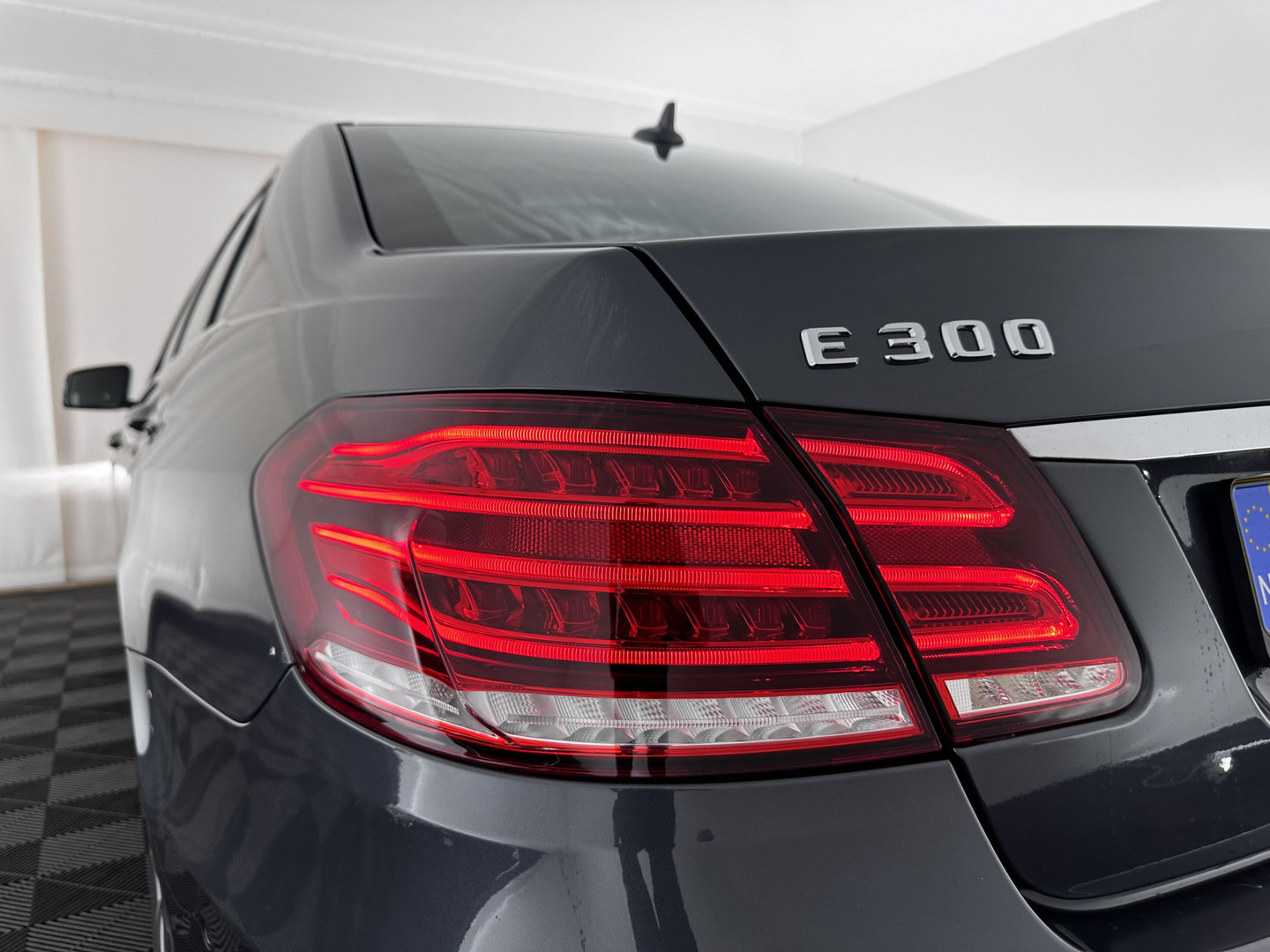 Mercedes-Benz Mercedes-Benz