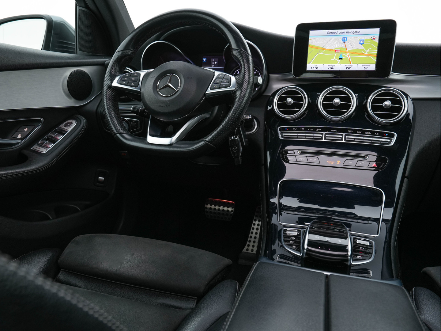 Mercedes-Benz Mercedes-Benz