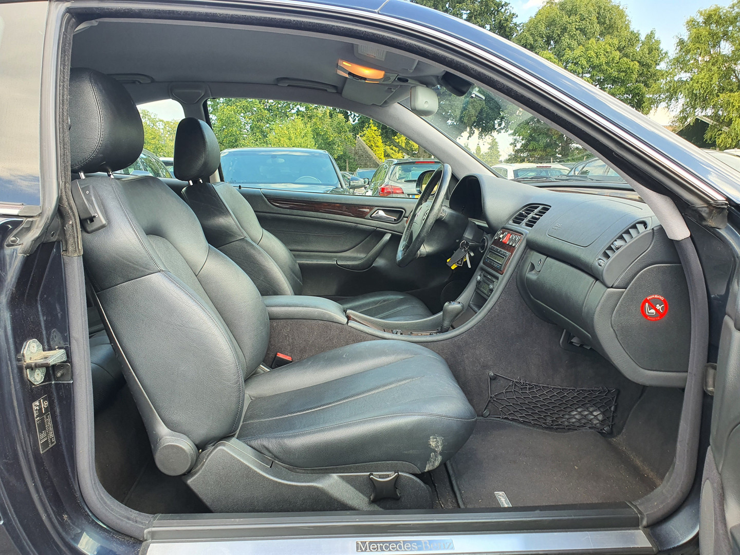 Mercedes-Benz Mercedes-Benz