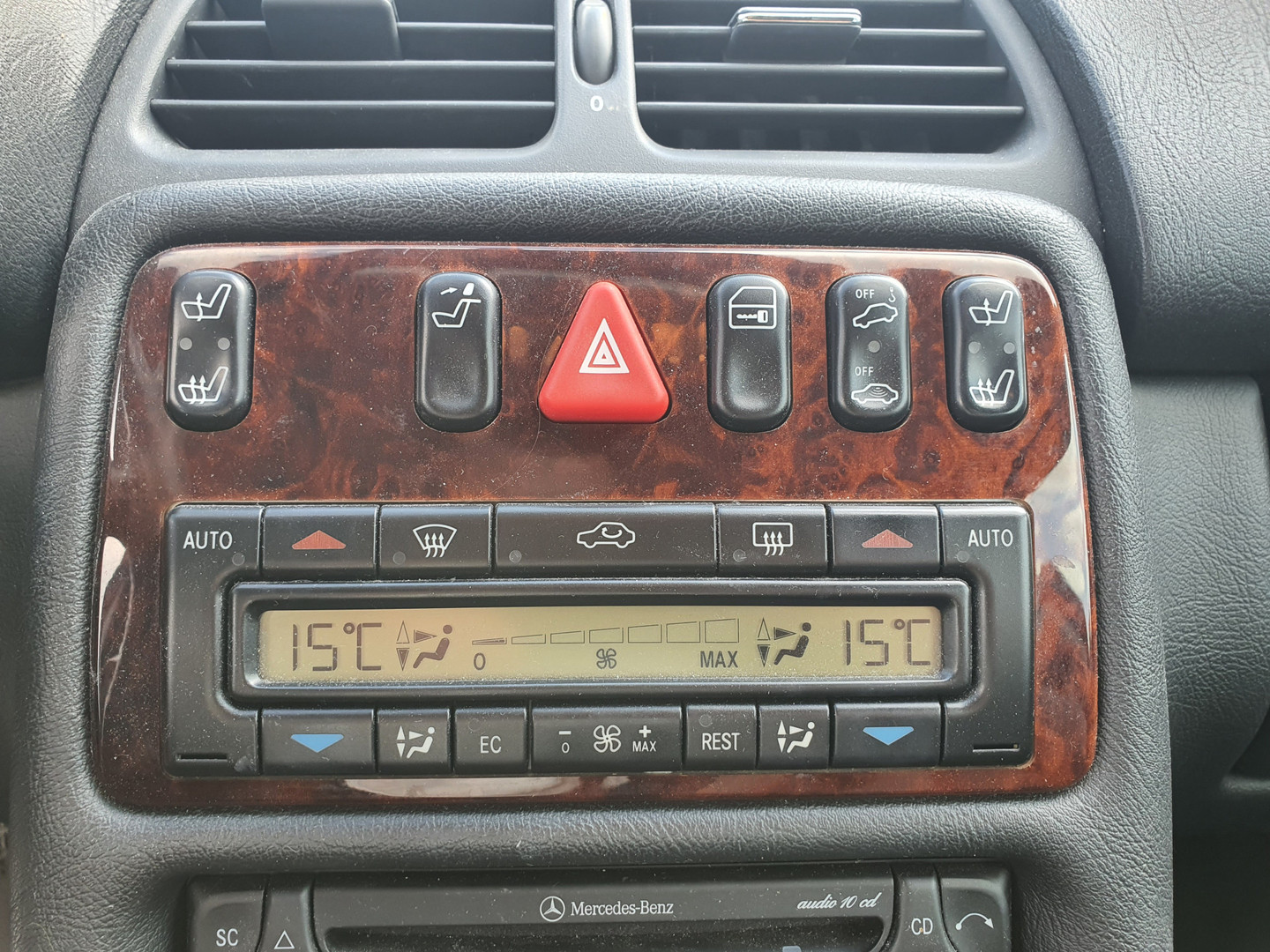 Mercedes-Benz Mercedes-Benz