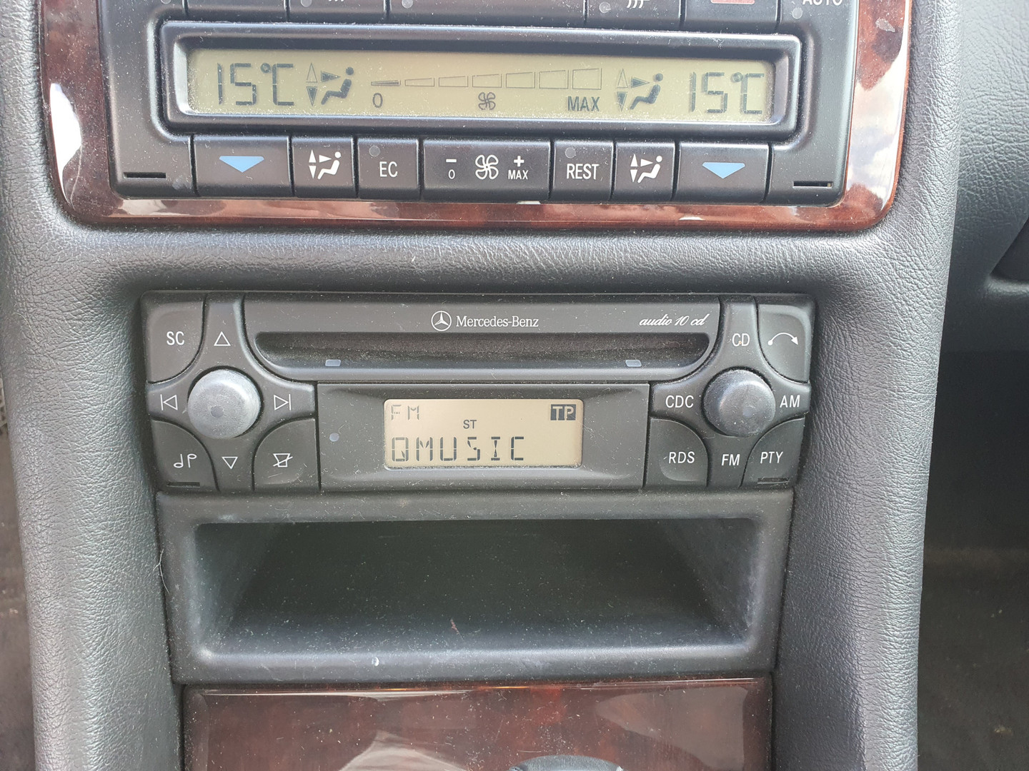 Mercedes-Benz Mercedes-Benz