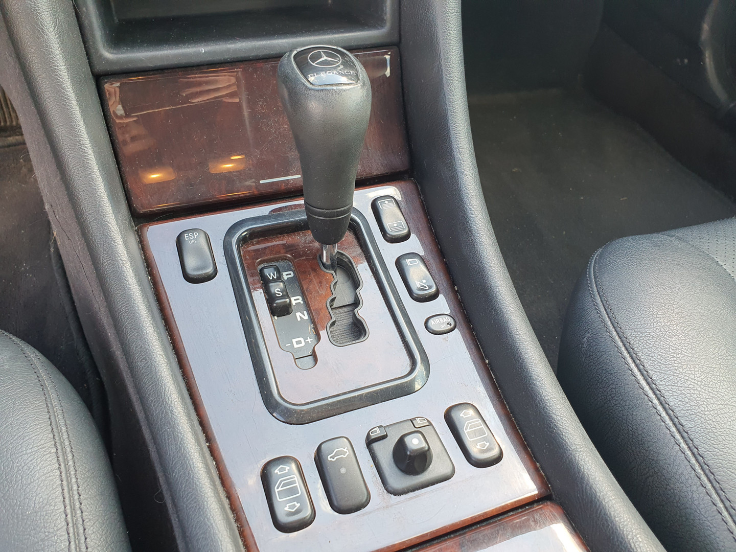 Mercedes-Benz Mercedes-Benz