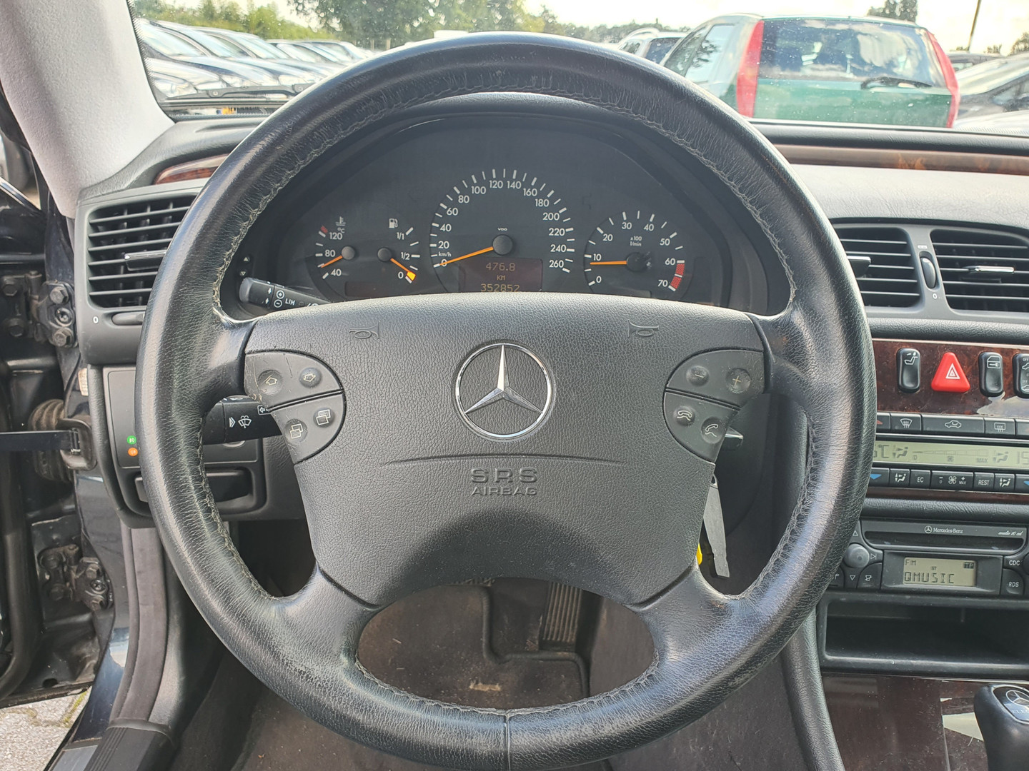 Mercedes-Benz Mercedes-Benz