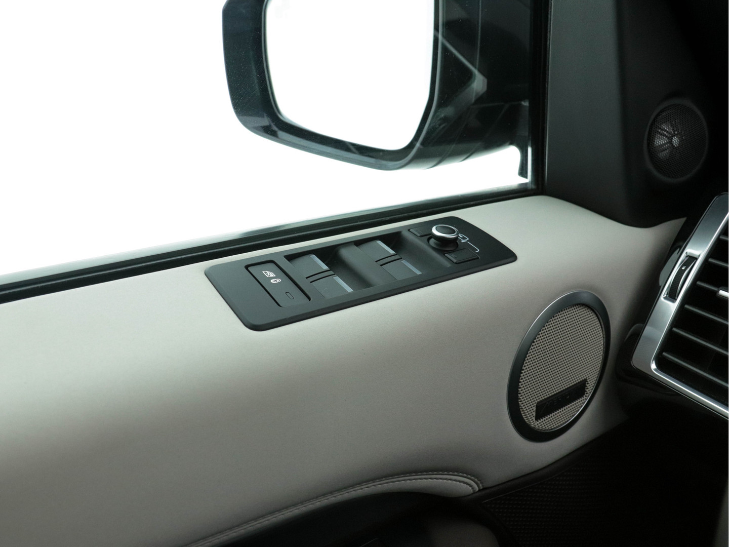 Land Rover Land Rover