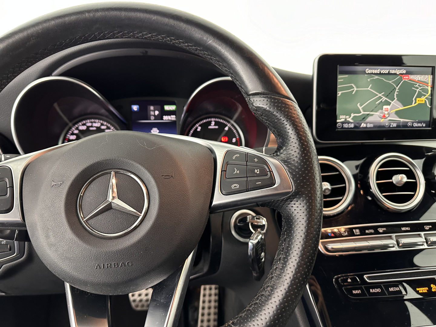 Mercedes-Benz Mercedes-Benz
